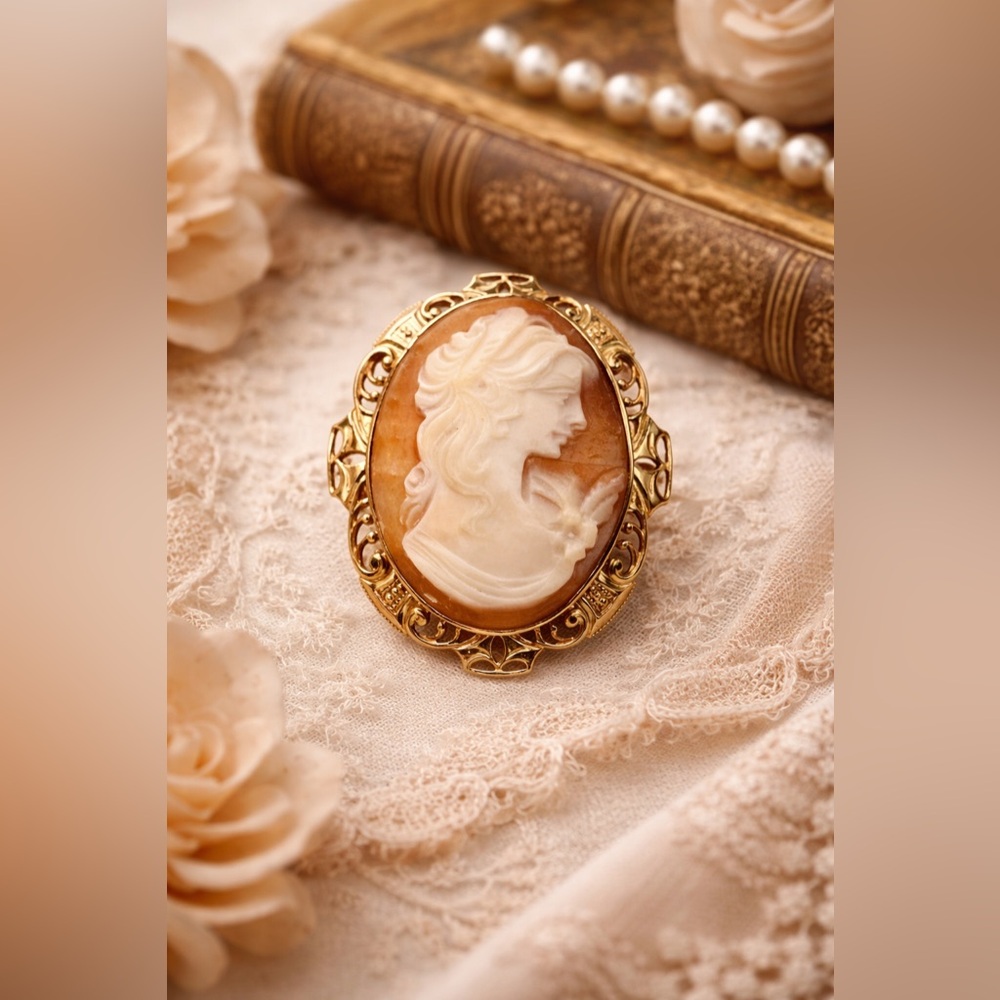 Vintage Shell Cameo Brooch Pendant 14K Gold Filled Filigree Classic Lady